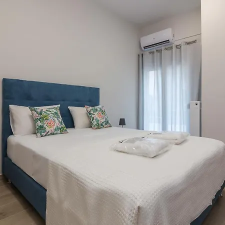 105 Adrianou Plaka Ateny